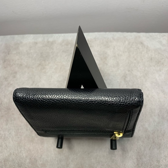 Authentic Chanel Caviar Compact Wallet - Picture 14 of 14